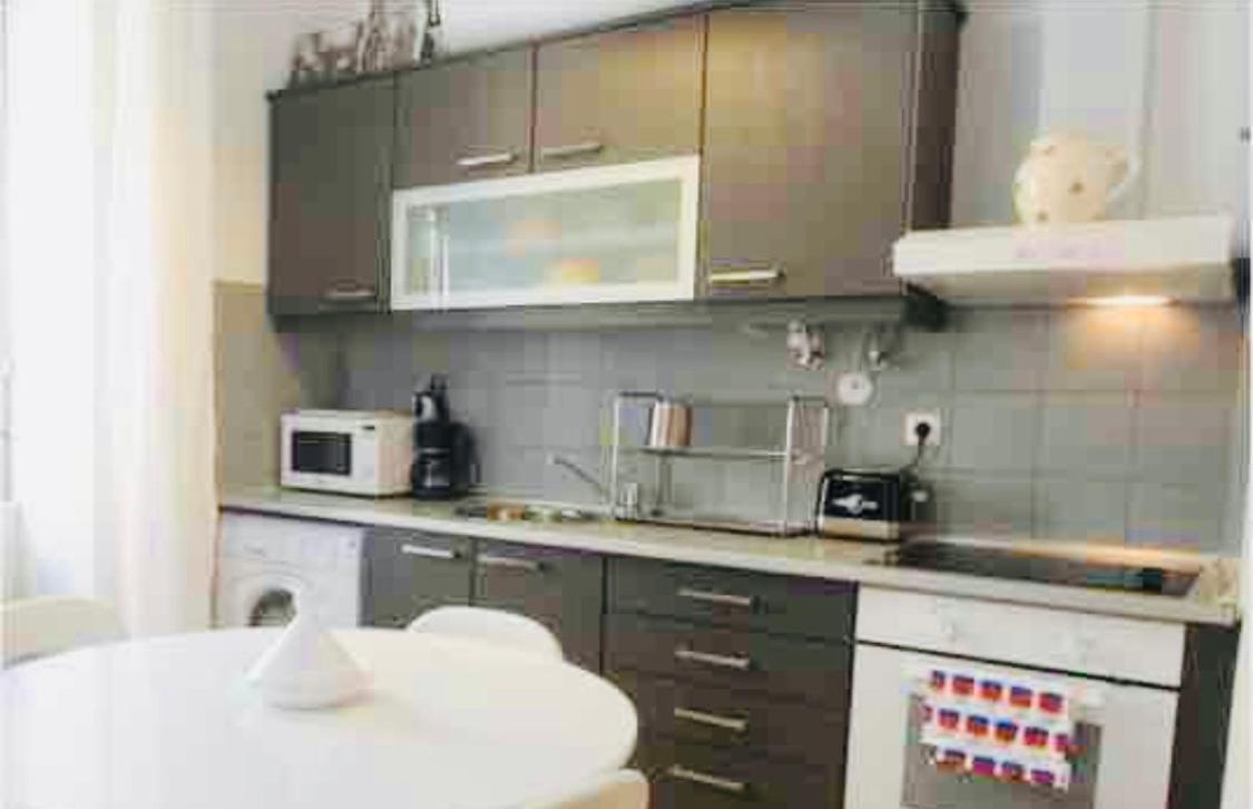Mouraria Deluxe Apartments Lisbon Bagian luar foto